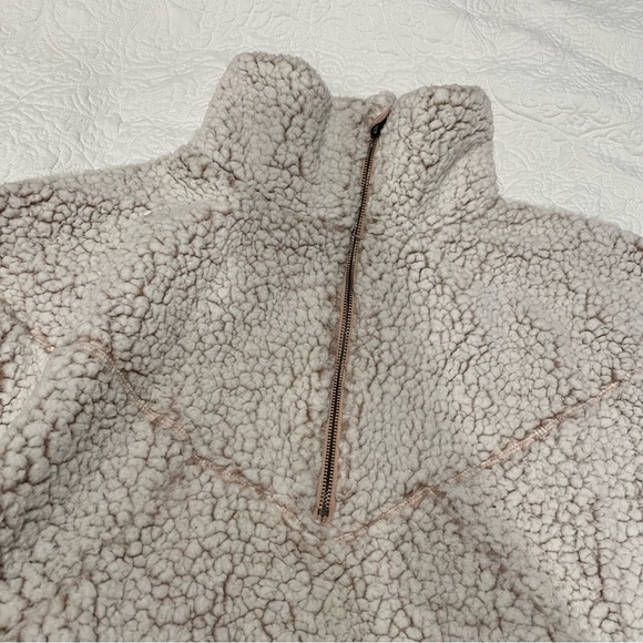 Playing for Keeps Pullover Sweater Sherpa Teddy Fleece - Picture 11 of 12